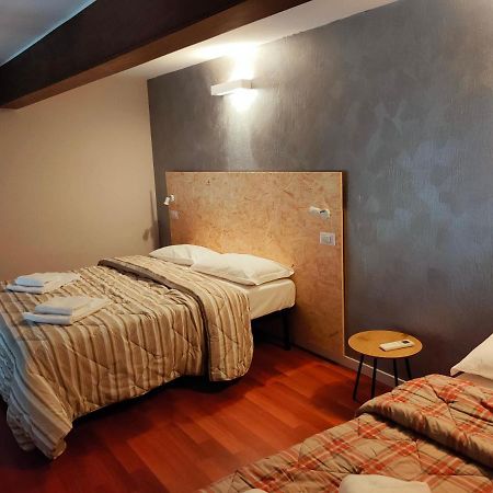 Apartment Stazione Bergamo Exterior foto